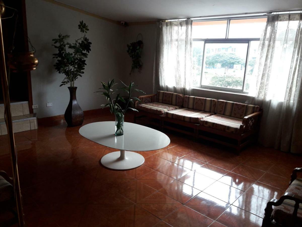 Hostal Turístico El Cajamarquez Lima Exterior foto